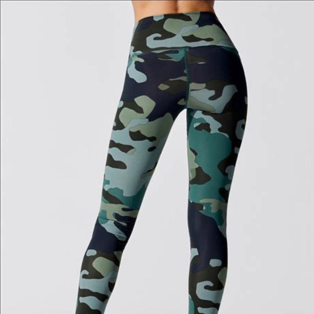 Carbon Camo Leggings Small